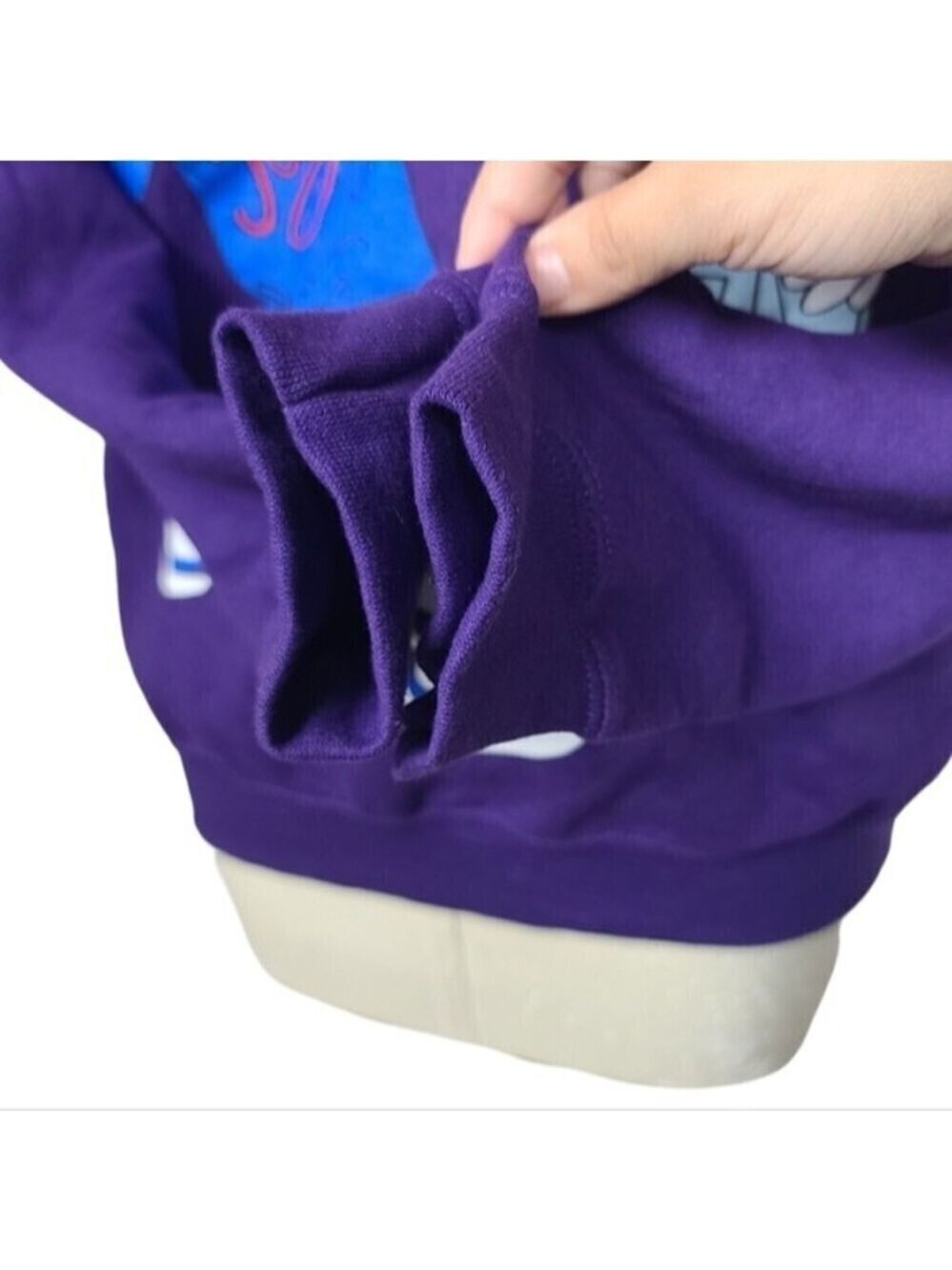Looney Tunes Bugs Bunny Tasmanian Devil Baseball Purple Crewneck Vintage Sweater - Picture 4 of 8